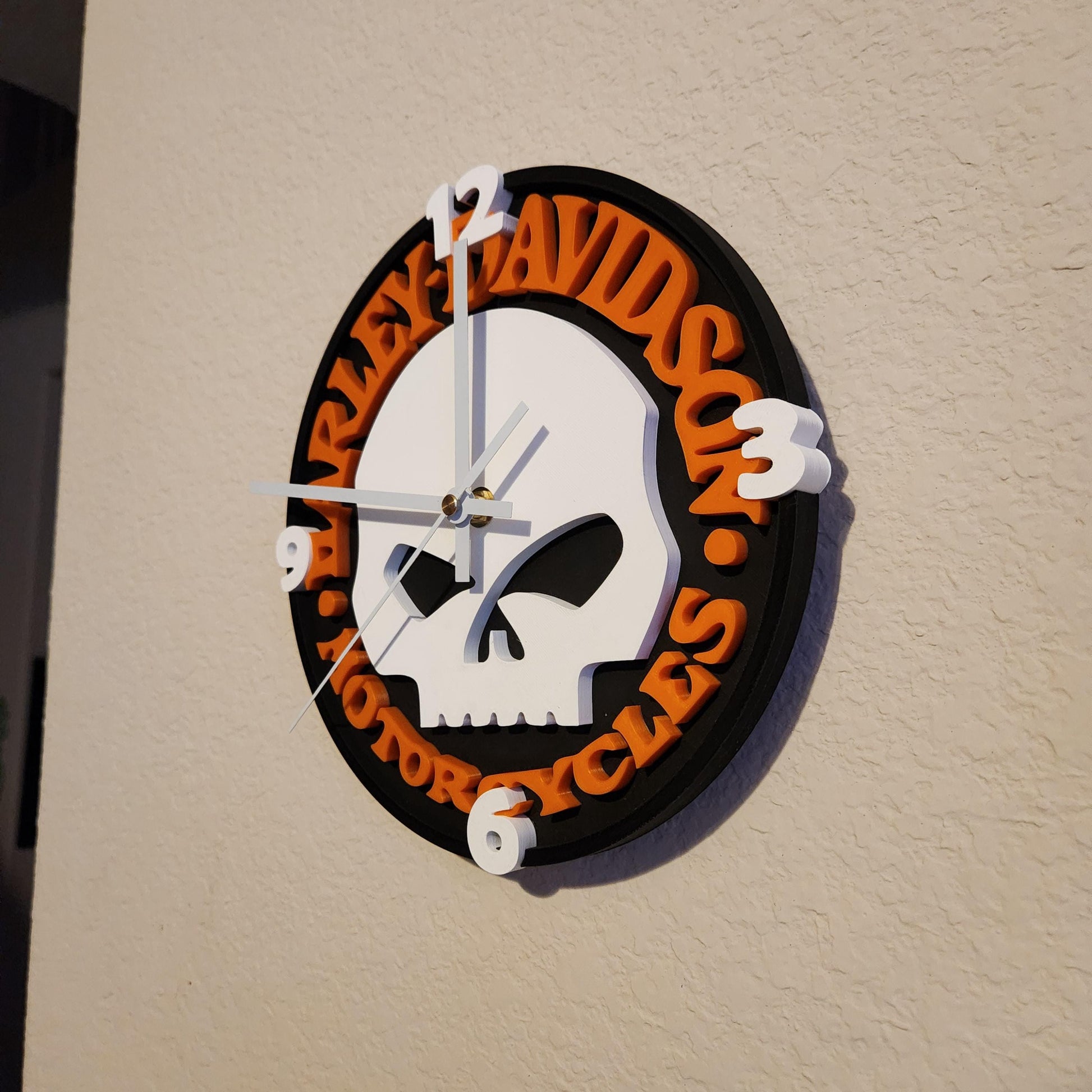 Willie - G Harley-Davidson Clock