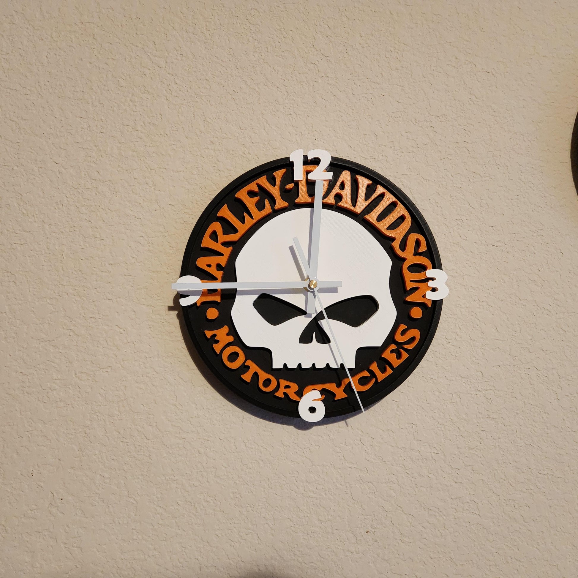Willie - G Harley-Davidson Clock