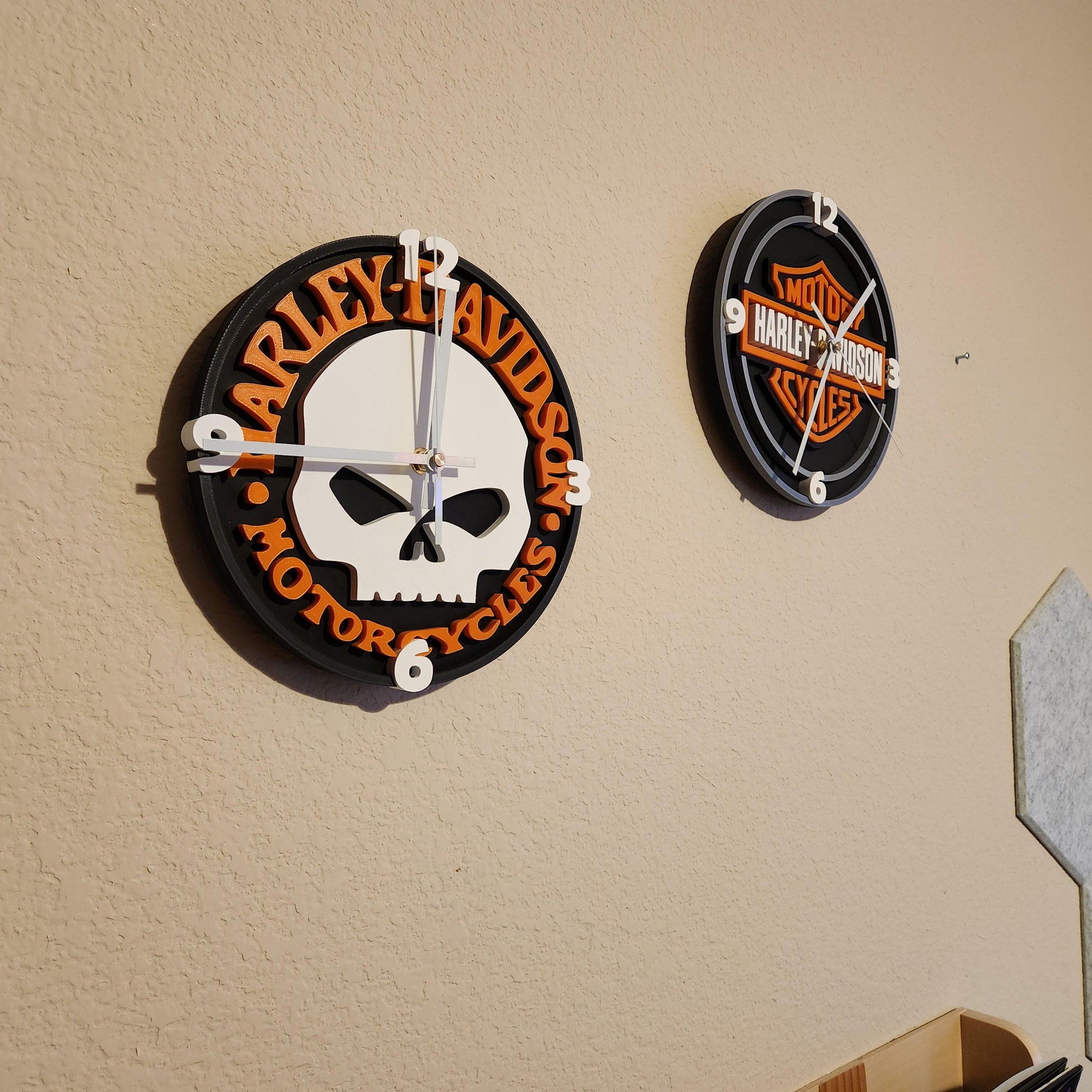 Willie - G Harley-Davidson Clock