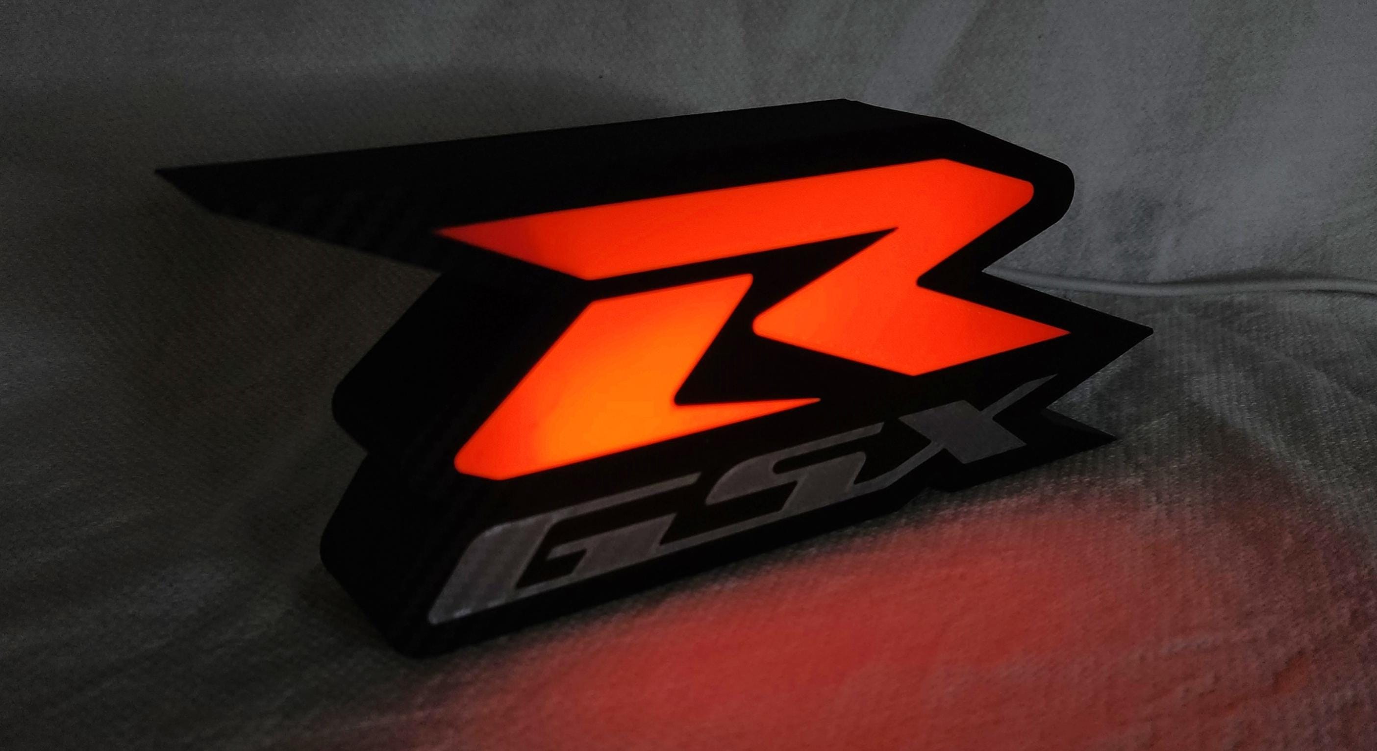 Suzuki GSX-R 3D-Printed LED Lightbox - Illuminate Your Passion!