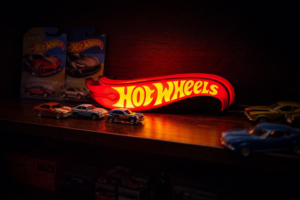 Hot Wheels LED Light Sign – Retro Logo Desk Light, USB Powered Wall or Shelf Display, Collector Decor